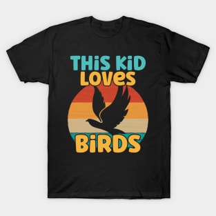 Kids This Kid Loves Birds - Bird lover graphic T-Shirt